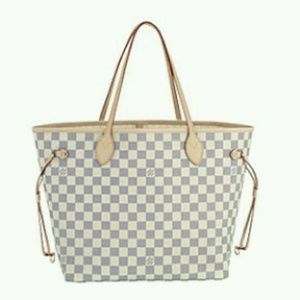 Meet your Posher, Kenisha angelee